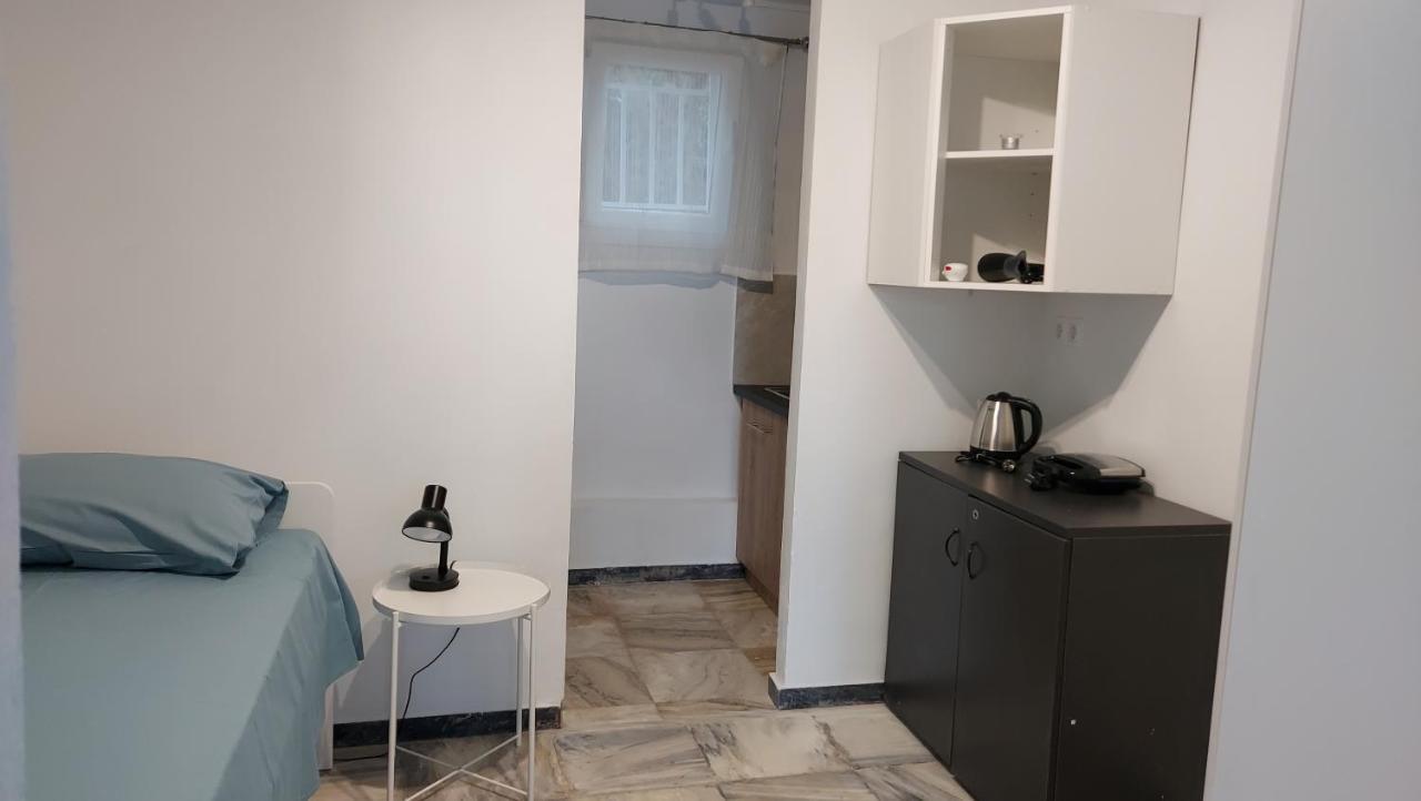 Helen'S Cozy Studio 2 Артеміда Екстер'єр фото